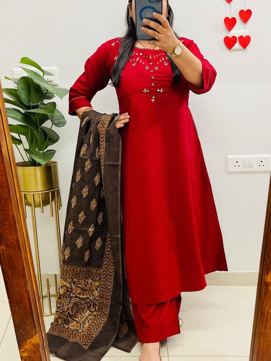 Beautiful pure cotton kurti pant dupatta set