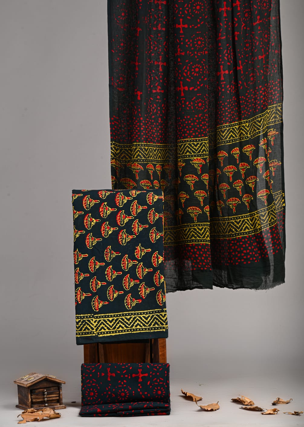 Exclusive Hand Block Cotton Suit With Cotton Dupatta(VKCOT35)