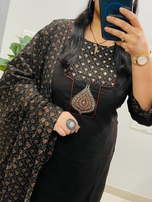 *We are here to spread some magic to your ethnic Heavy Cotton*
*Pure fine Cotton fabric Kurti with Pant with cotton Sequence work*