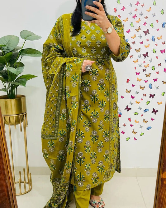 *We are here to spread some magic to your ethnic Heavy Cotton*
*Pure fine Cotton fabric   Kurti with Pant with cotton Sequence work*