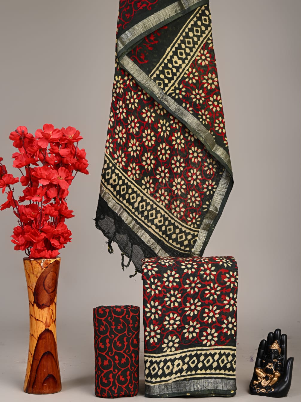 Exclusive Hand Block Linen Suit With Linen  Dupatta(VkLS09)