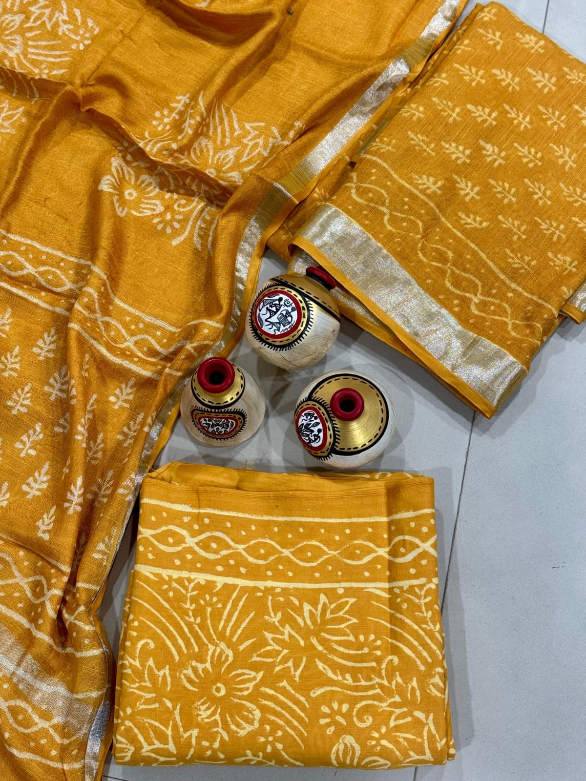 Exclusive Hand Block Linen Suit With Linen  Dupatta(VkLS01)