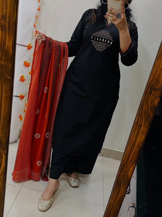 EMBROIDERED COTTON KURTI PANT WITH DUPATTA SUIT SET