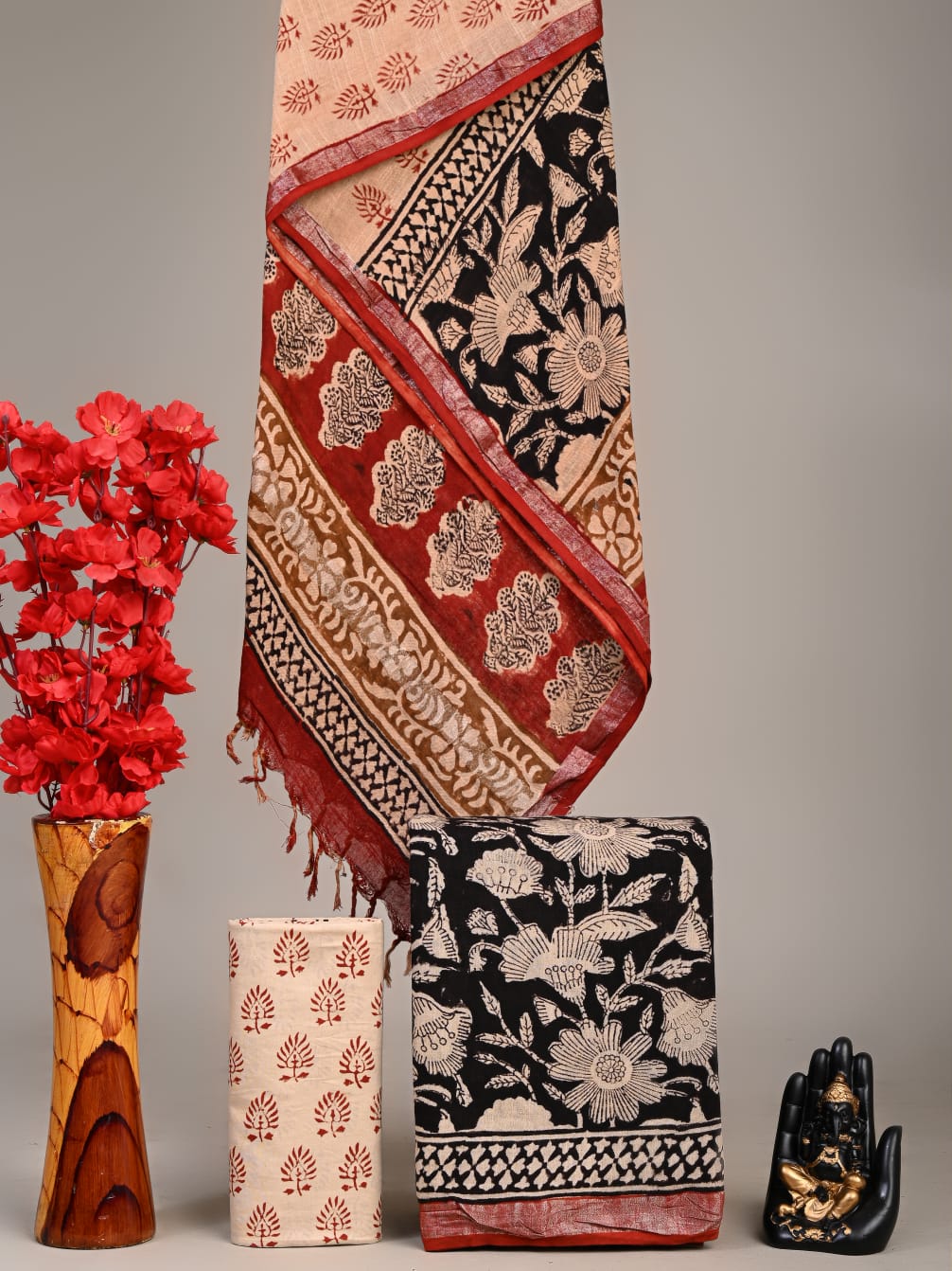 Exclusive Hand Block Linen Suit With Linen Dupatta(VkLS31)