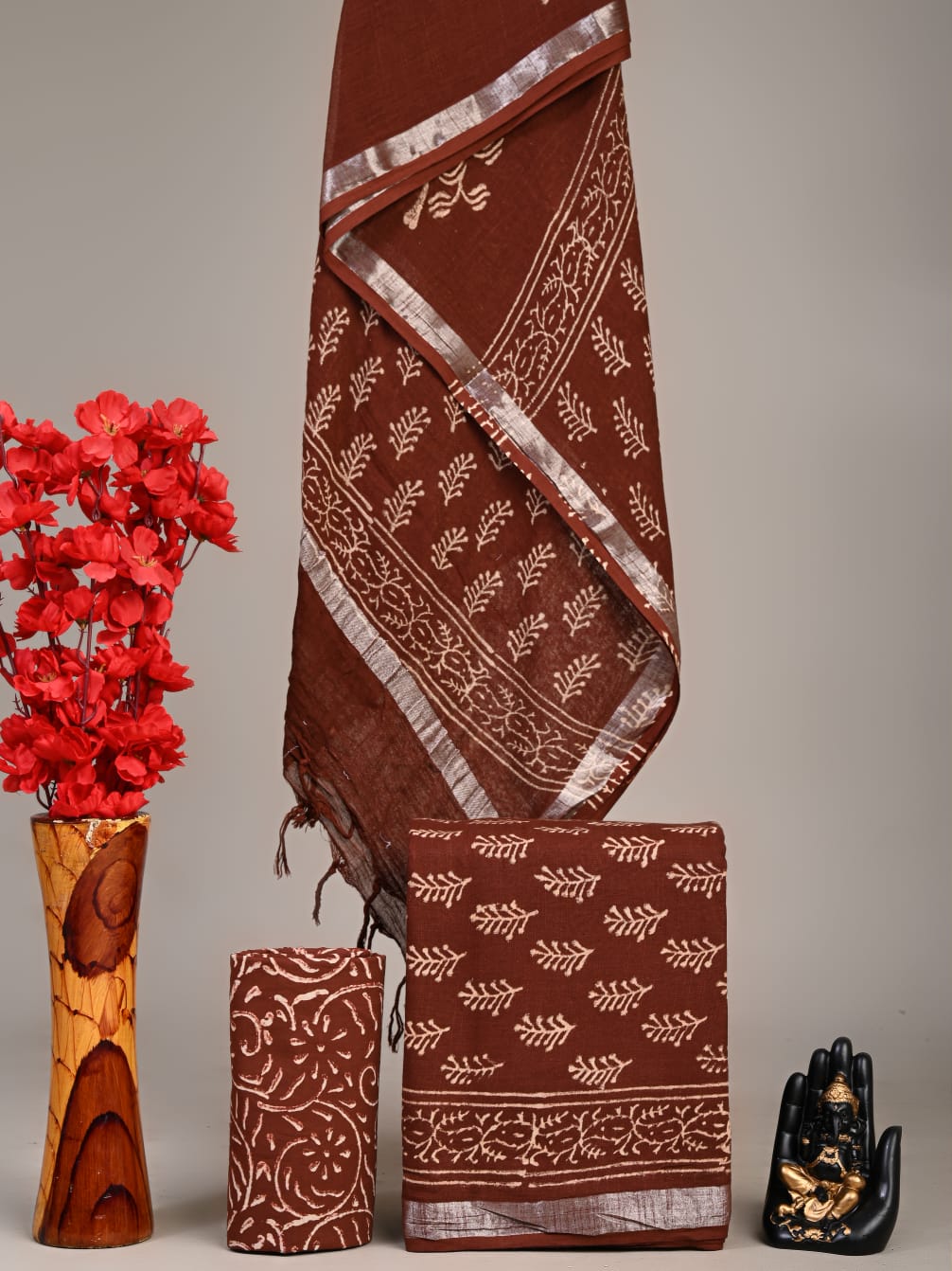 Exclusive Hand Block Linen Suit With Linen Dupatta(VkLS32)