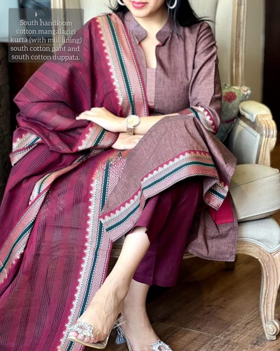 Premium quality 

You will be so much in love with this south handloom  outfit for combinations of  self golden thread handloom south cotton kurta  and south cotton pant paired with  south cotton duppata golden