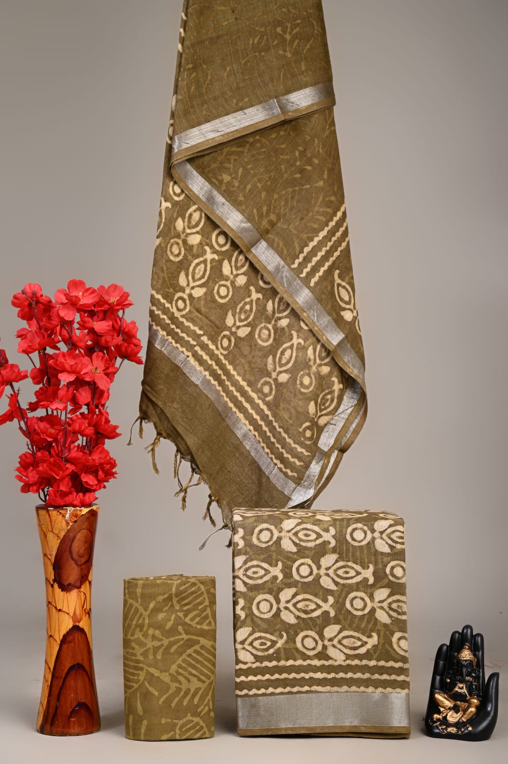 Exclusive Hand Block Linen Suit With Linen Dupatta(VkLS76)