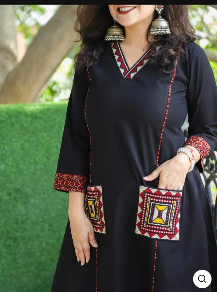 *Pure natural cotton 60-60 kurta collar neck with beautiful pent set*